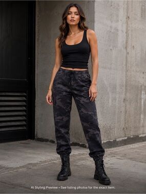 Abercrombie & Fitch Women’s L Dark Camo Stretch Jogger Pants